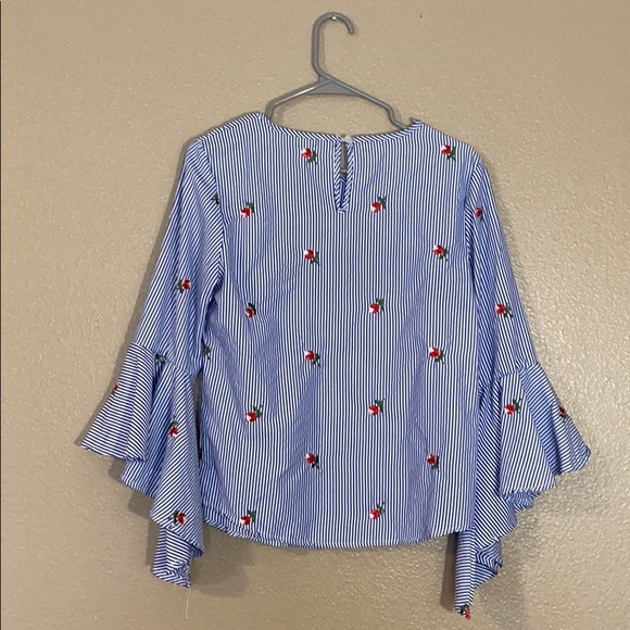 KONTROL CONTEMPORARY Stripped white and blue top. - Picture 2 of 3